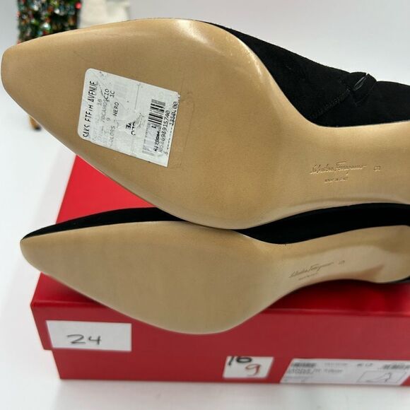 Women’s Salvatore Ferragamo, Janna suede ankle boots size 9 made in  Italy - Picture 10 of 11